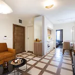 Didi\'S Central Designer Apartments